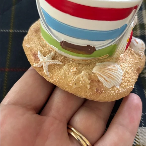 Colorful Beach Bucket tea light holder - Picture 3 of 8